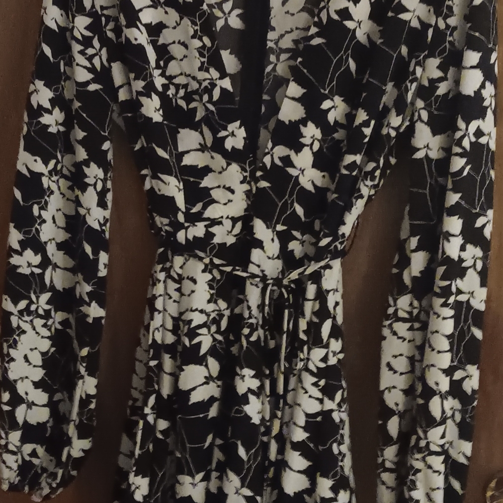 Black and White Floral MINI Dress XL